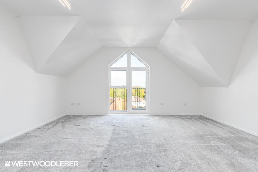 SandringhamLodge_2.jpg