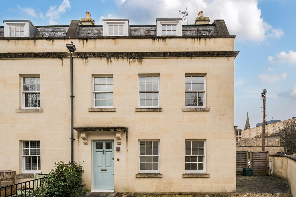 Henrietta Place , Bath