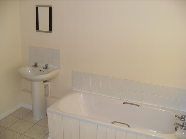 9 wilton terrace, melton 002.jpg