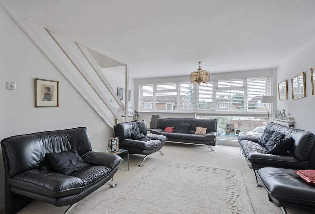 1342357-7-68a59af...