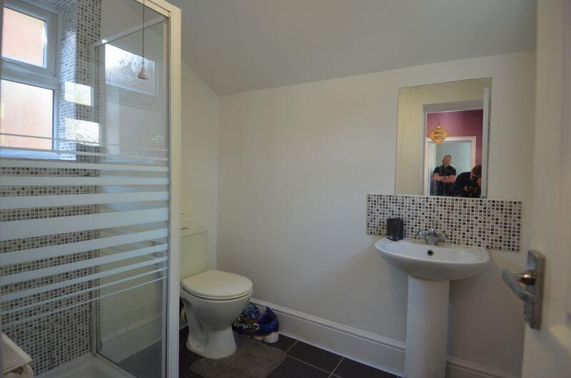 GF Shower Room