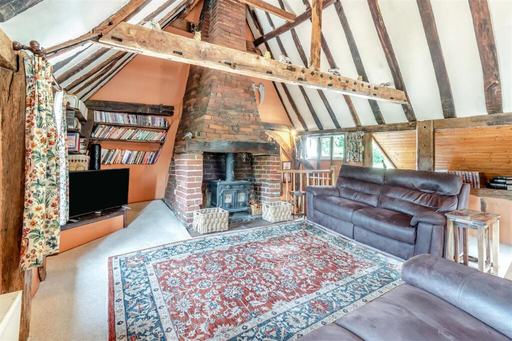 Sitting/Kitchen/Dining Area