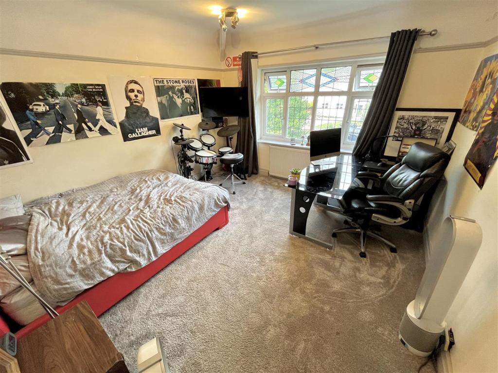 Bedroom 2.jpg