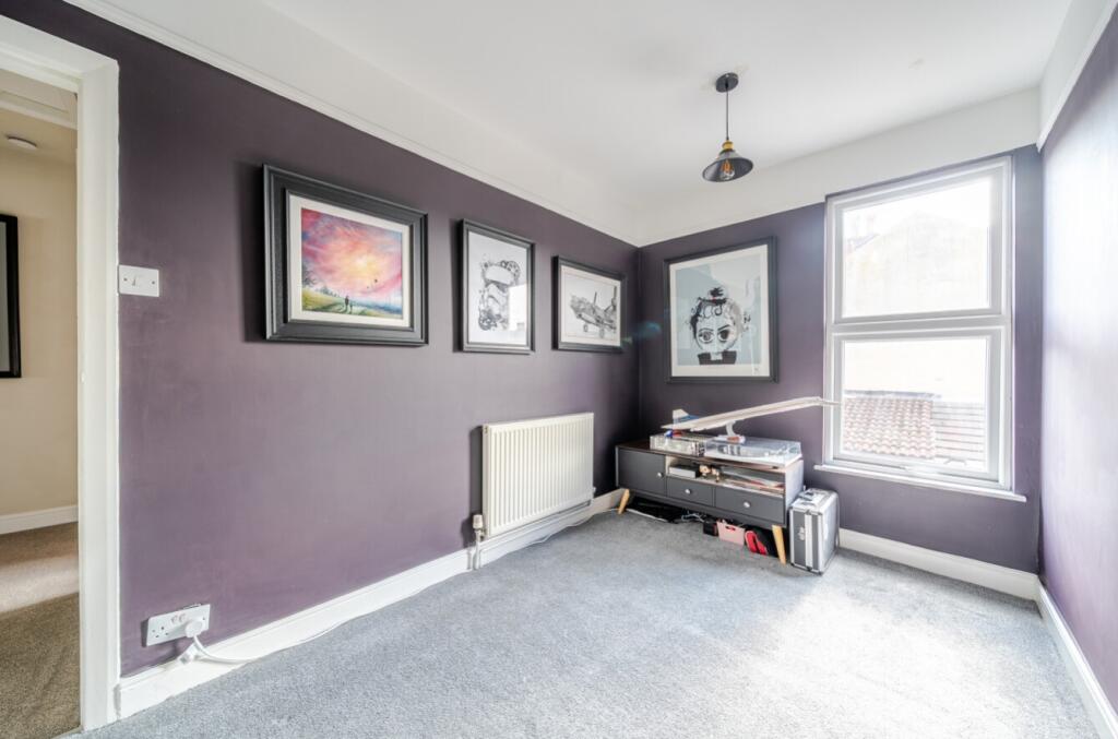 1360885-13-68dbe063498e2