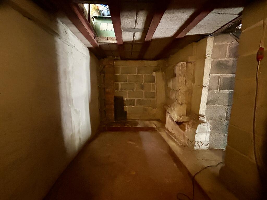 Inspection Pit to Garage