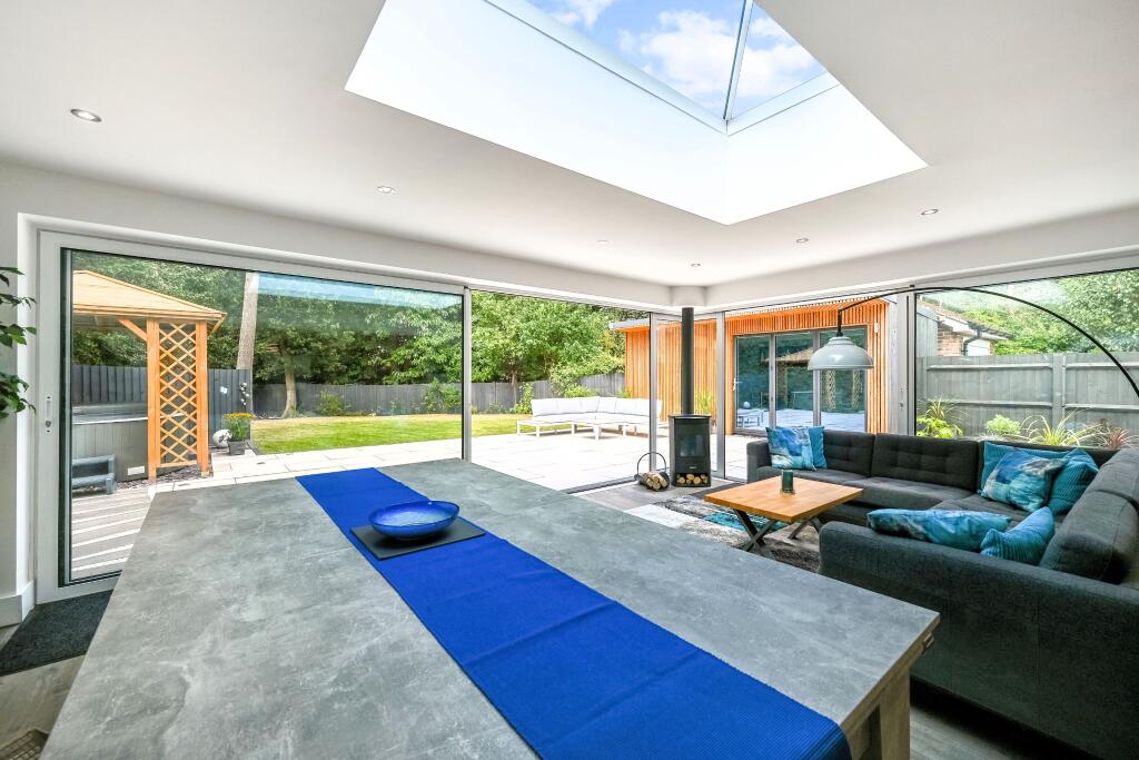 Family / garden room