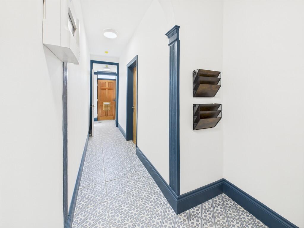 CAM03974G0-PR0147...