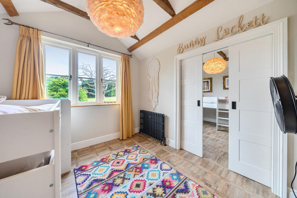 1340361-4-689e25c...