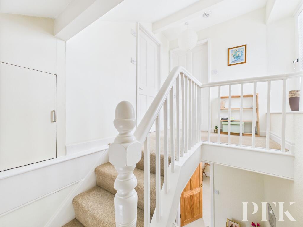 SECOND FLOOR LANDING