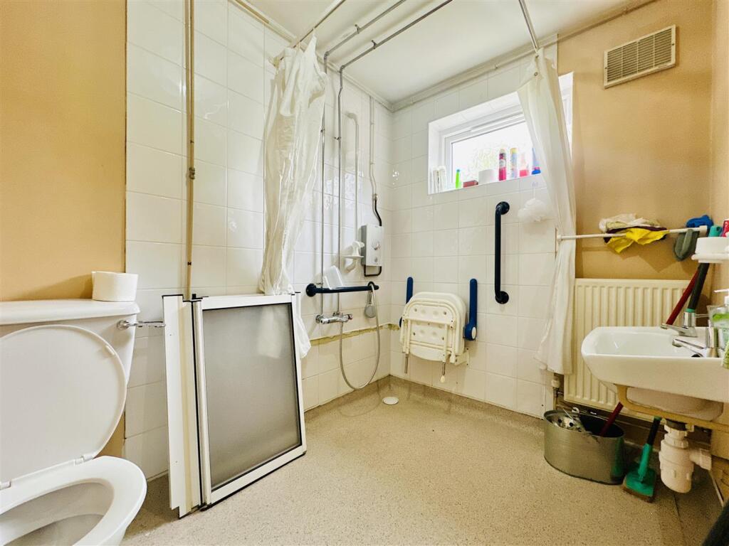 WET ROOM