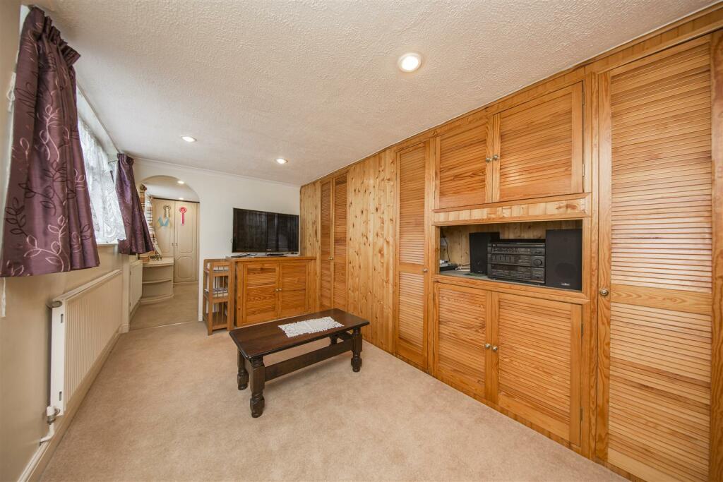 Study / Dressing room