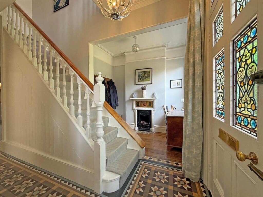 Hall.jpg