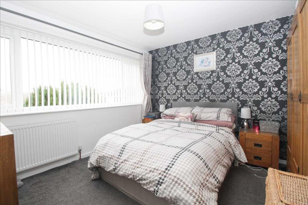Bedroom 1 ( front )