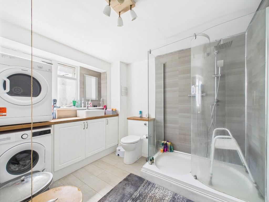 CAM02089G0-PR0524...