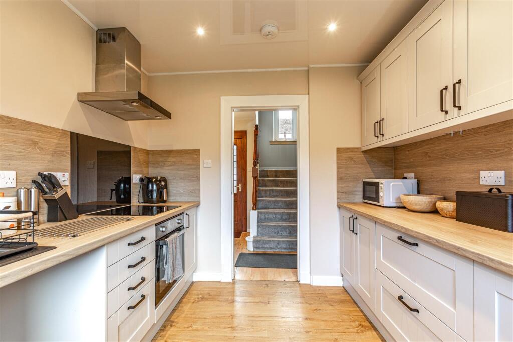 7 The Valley Selkirk 20.JPG