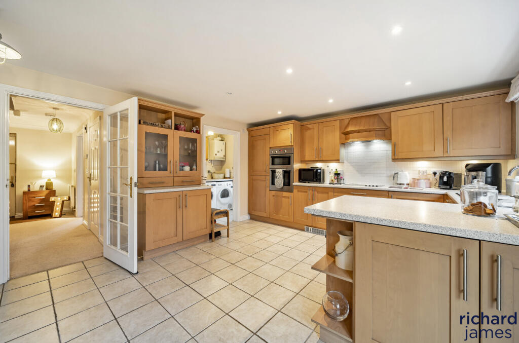 4659cb8a577c4395a3826b56f328d55d