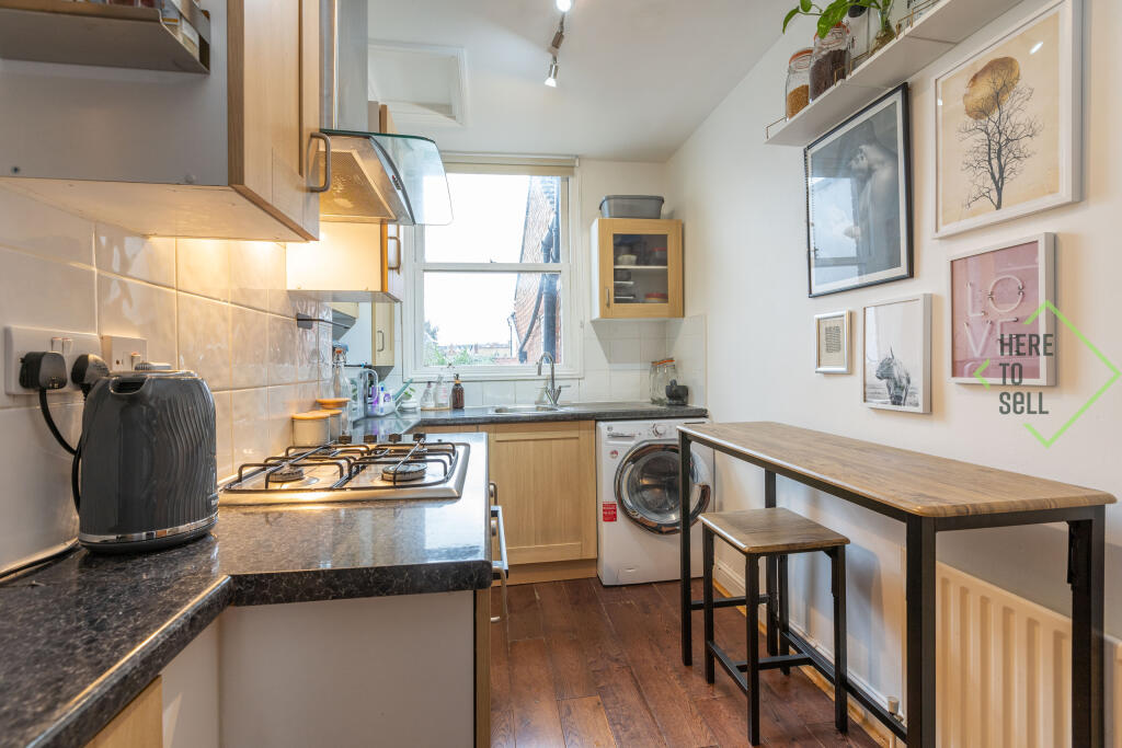 Flat B, 69 Beaconsfield Rd-N11 3AA-21