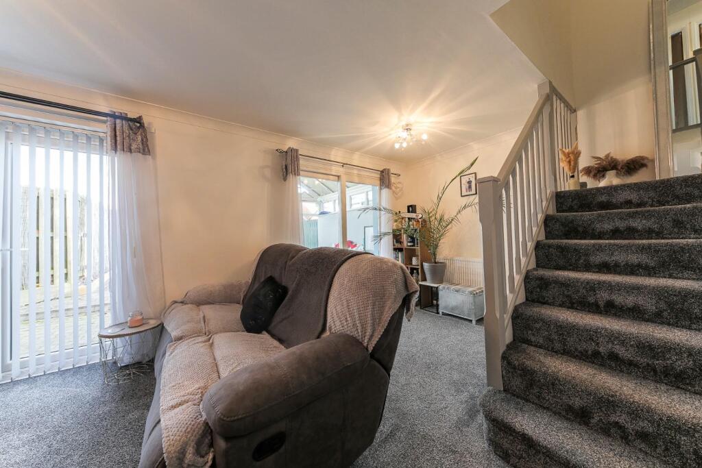 Lounge dining room.jpg