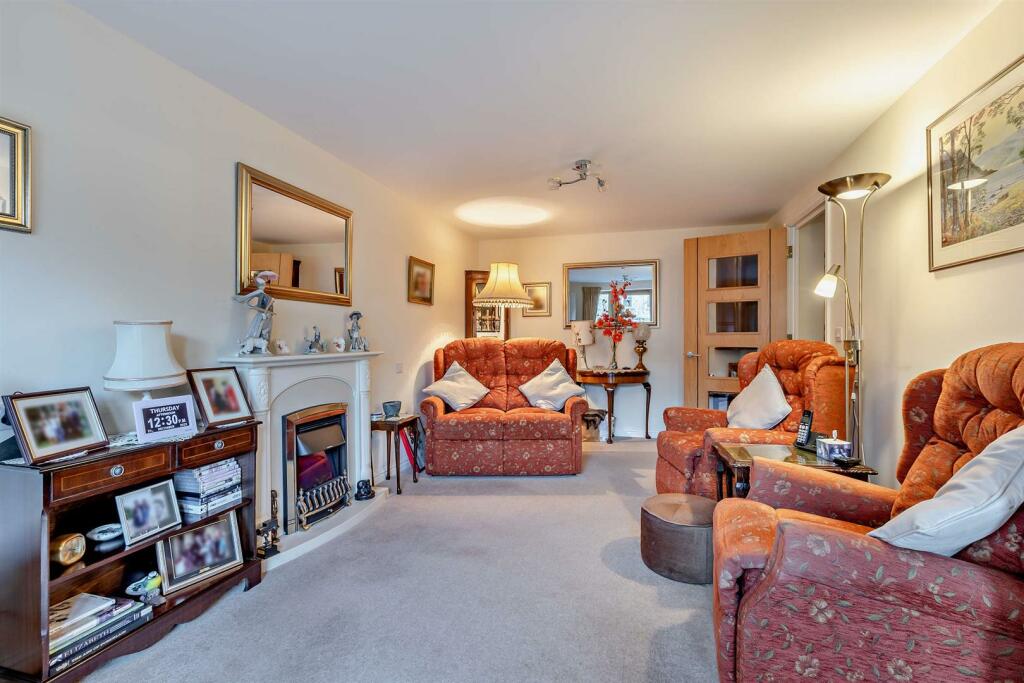 8580464-interior03-800.jpg