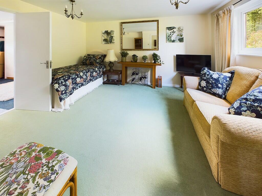 Living Bed a