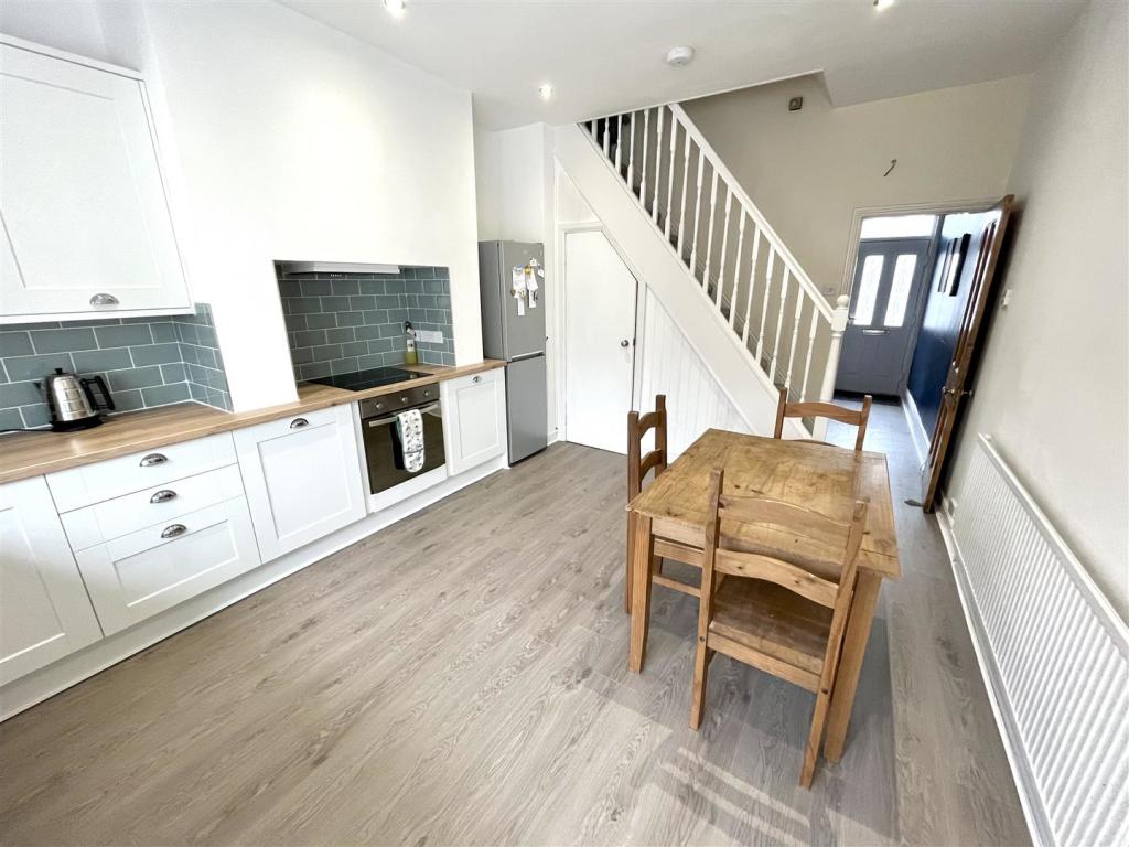 Dining Kitchen Aspect 3.jpg