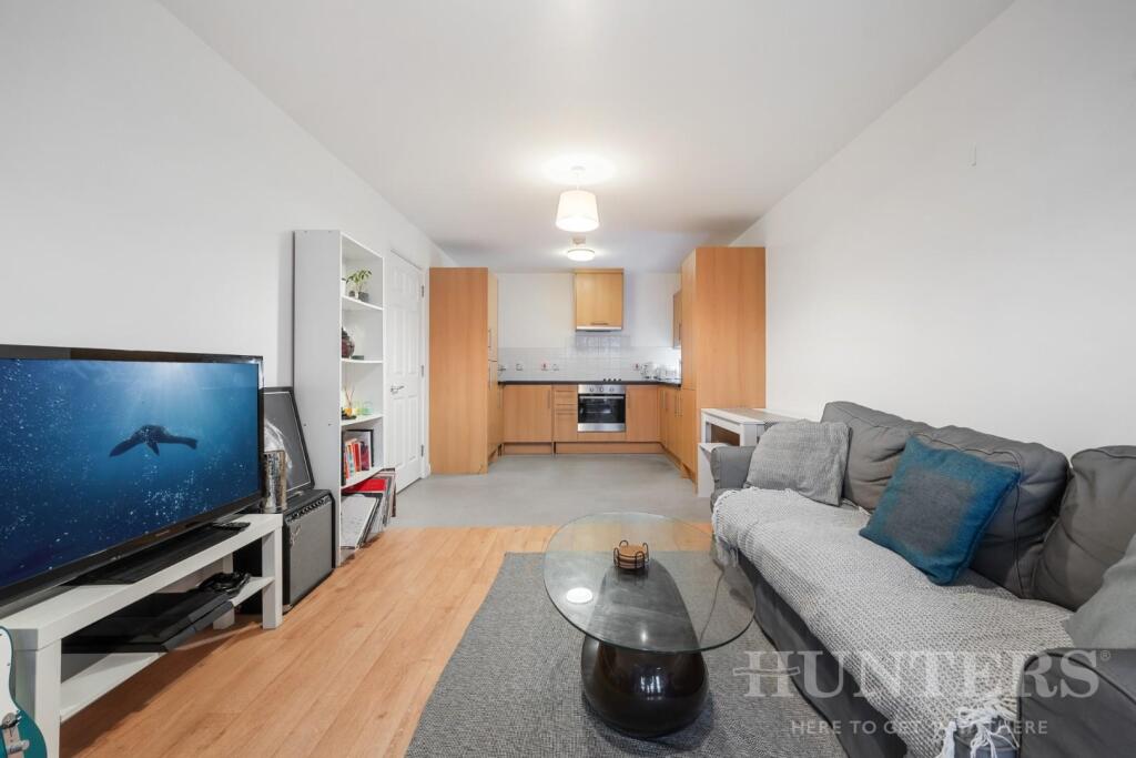 Flat 25, Joshua Court N15 4FR-9.jpg