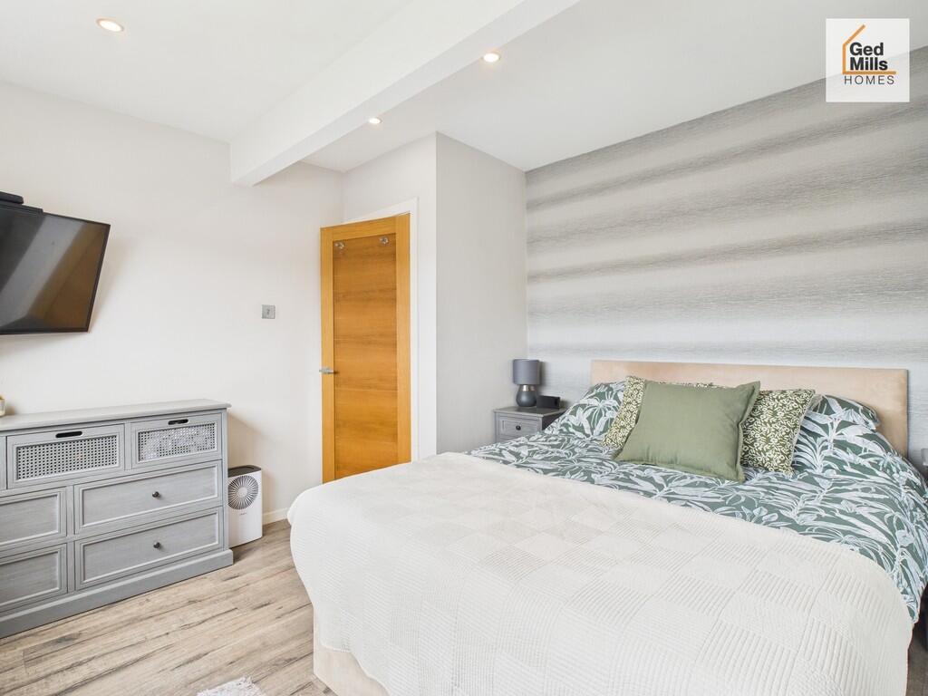 CAM04261G0-PR0089...