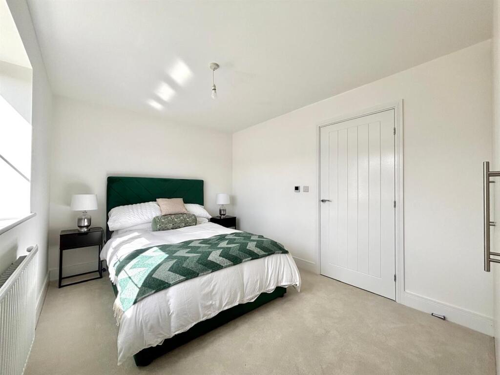 WhatsApp Image 2025-09-15 at 16.37.35_0b644118.jpg