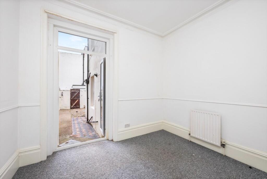 Sackville Road, Robert Luff-008.JPG