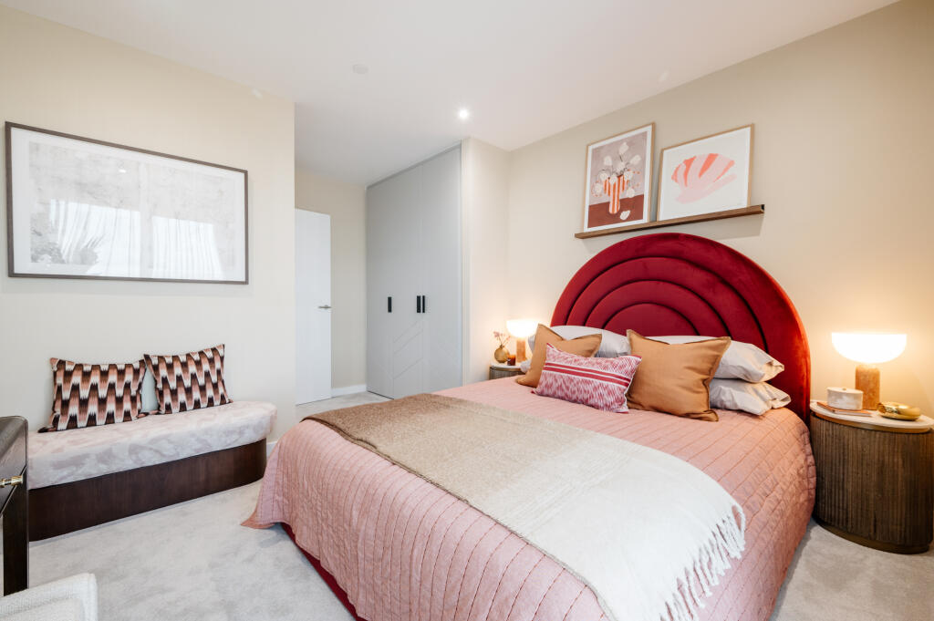 3 spacious bedrooms