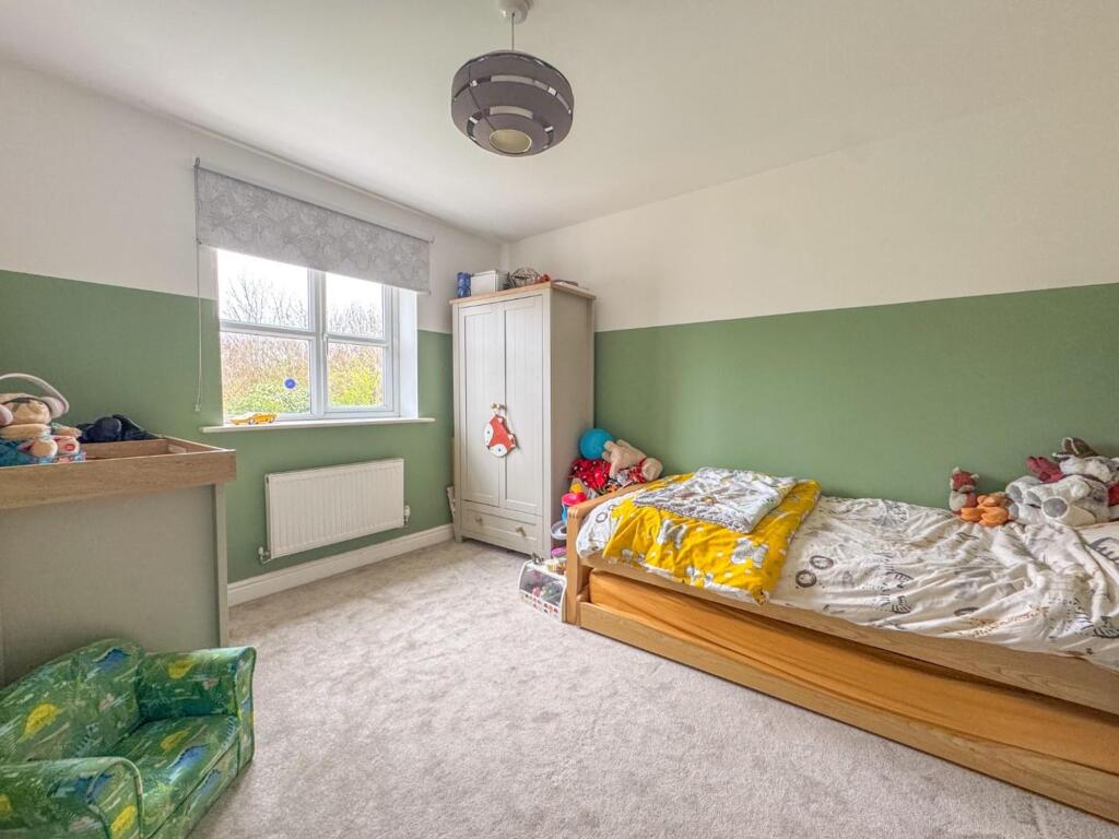 Lowes Drive - Image-17.jpg