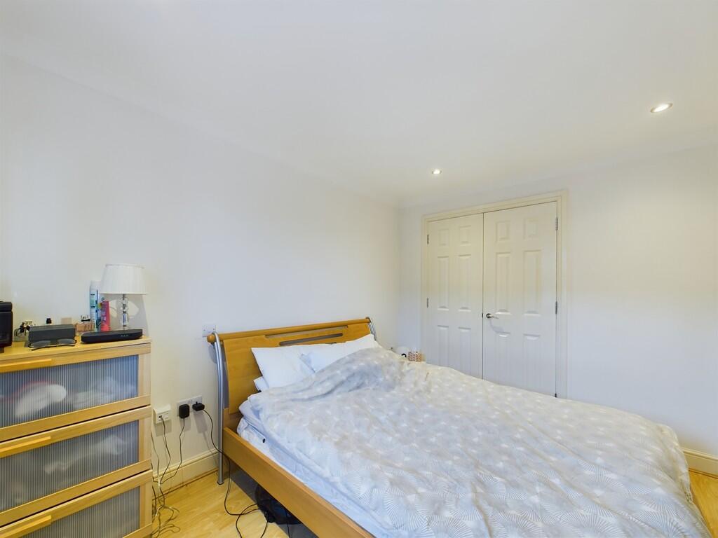 CAM01835G0-PR0146...