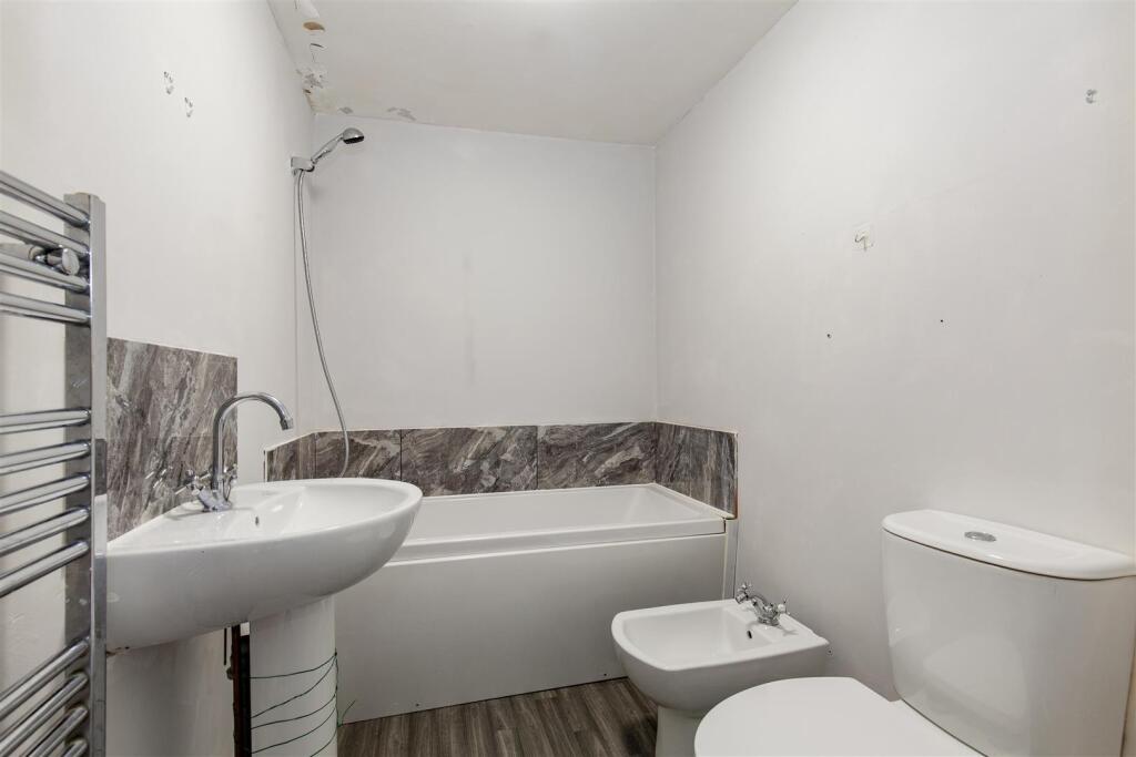 Bedroom 1 En Suite