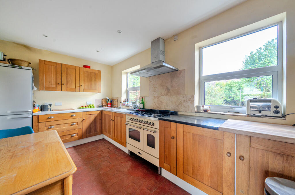 Kitchen/Breakfast Rm