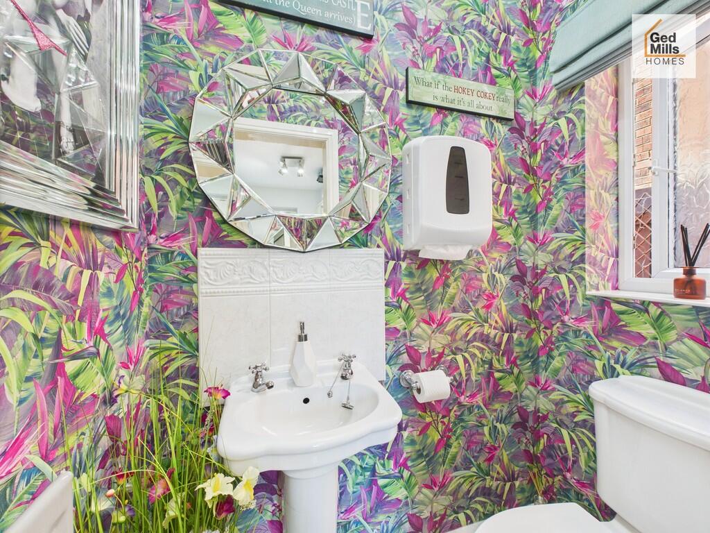 CAM04261G0-PR0086...