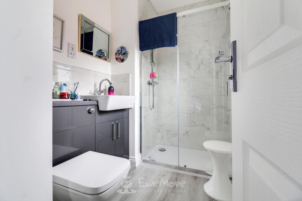Master Bedroom Ensuite