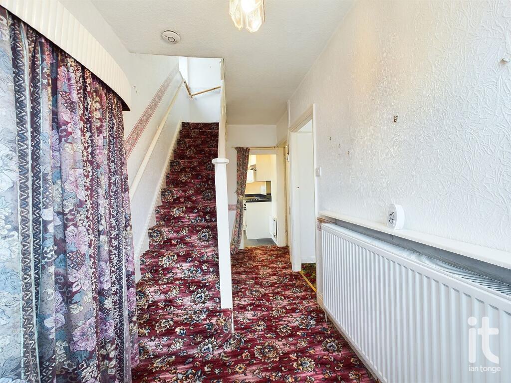 Photograph 3