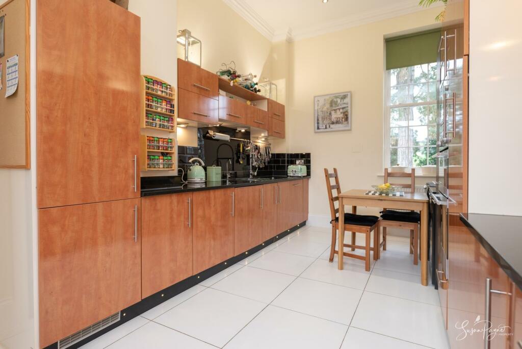 Kitchen - Breakfast Room