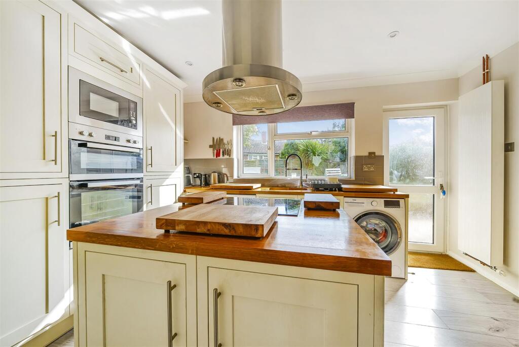 Kitchen 2
