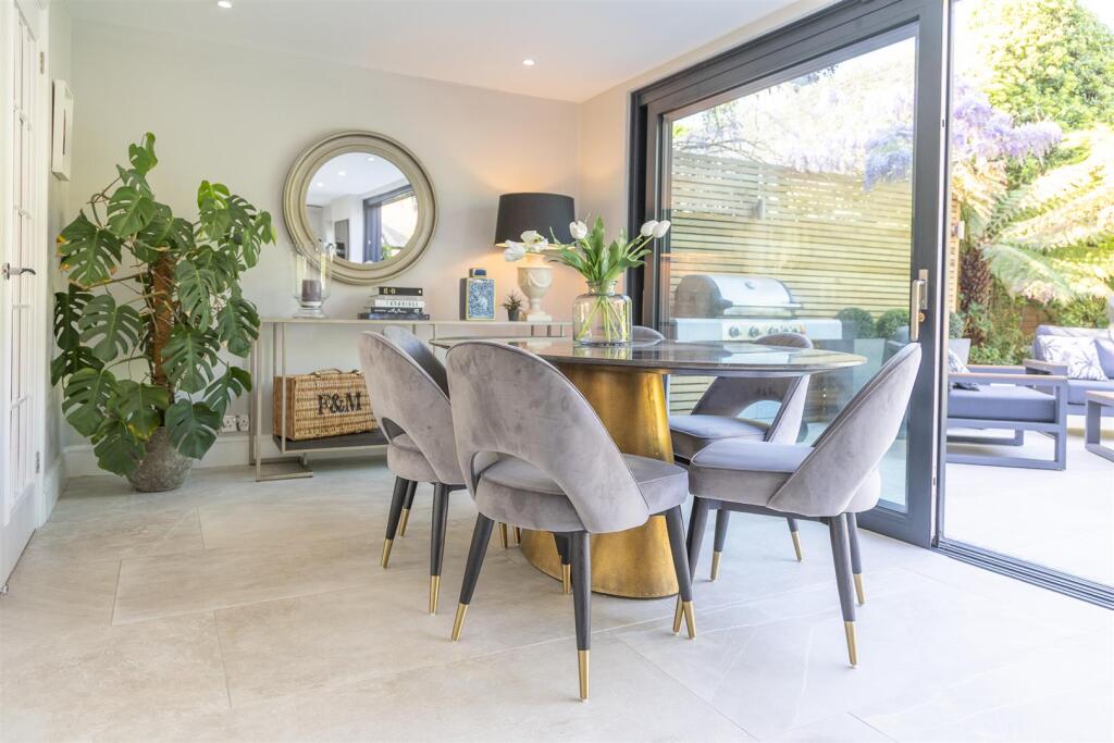 10 Alderman Way (6).jpg