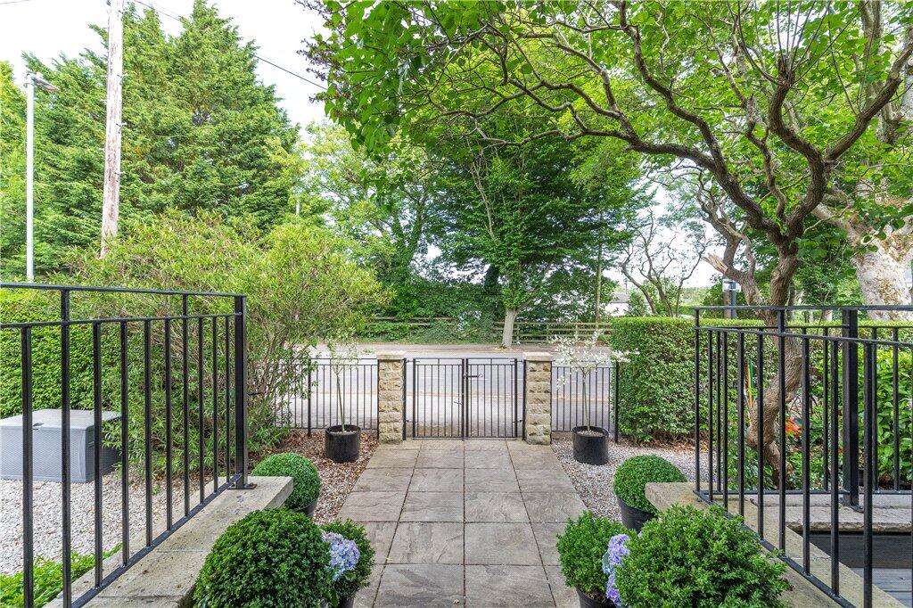 Private Entrance