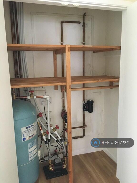 Cuboard Two Airing Cupboard + Shower Pump