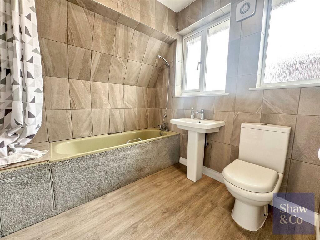 Bathroom.jpeg