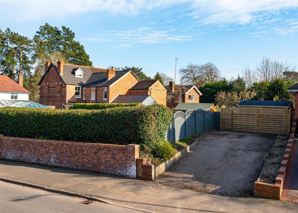 49 Richmond Road-garden4.jpg