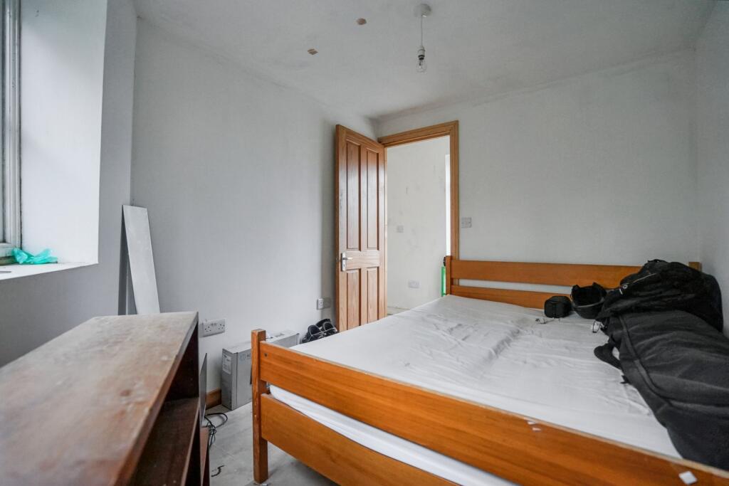 Land adjoining 124b Crofton Road, Peckham, London, SE5 8NA