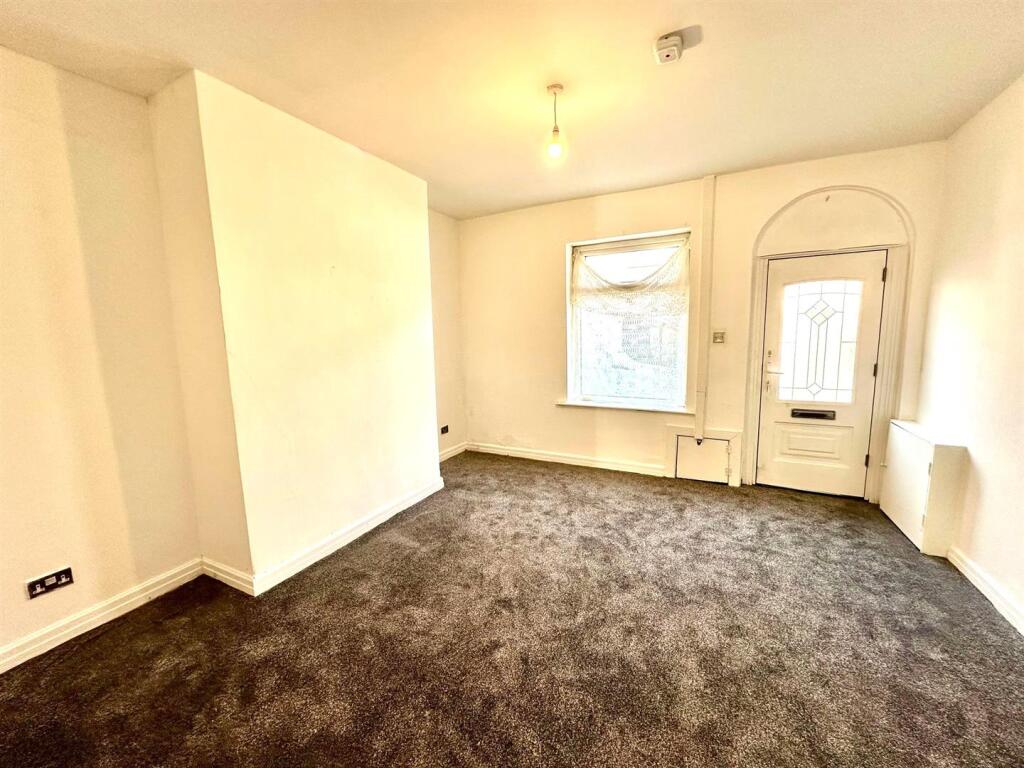 PHOTO-2025-05-02-09-38-56 2.jpg