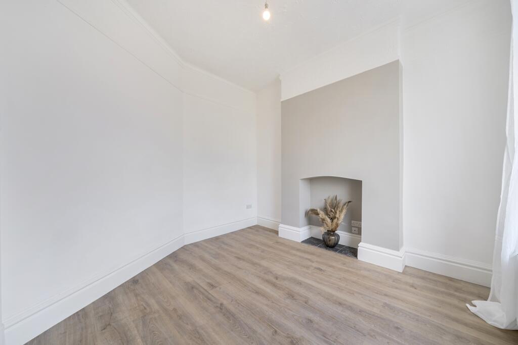 Living Room - EweMove Estate Agents