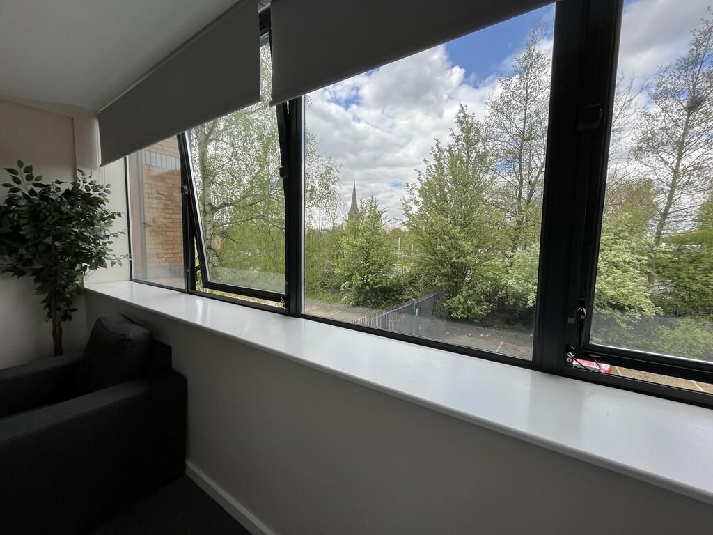 20 Sandringham Ho...