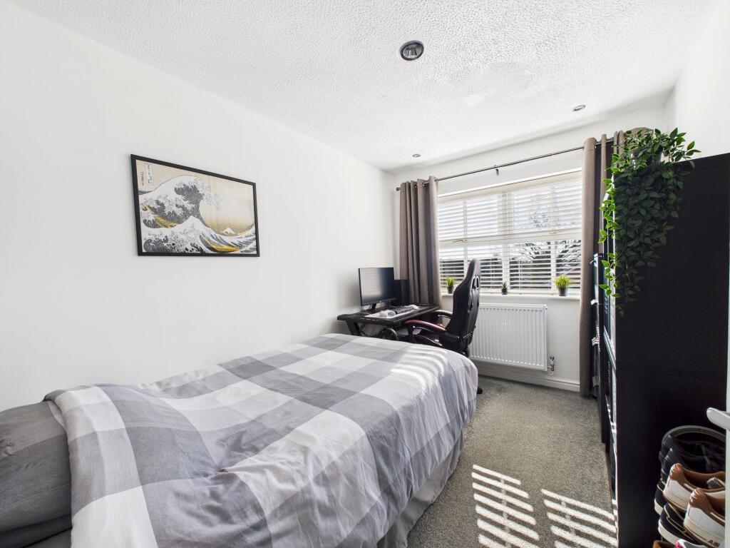 CAM05192G0-PR0013-STILL021