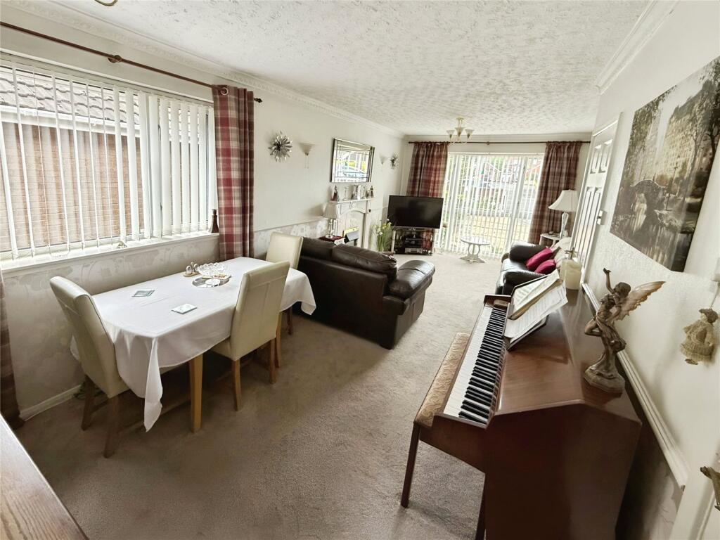 Lounge Diner